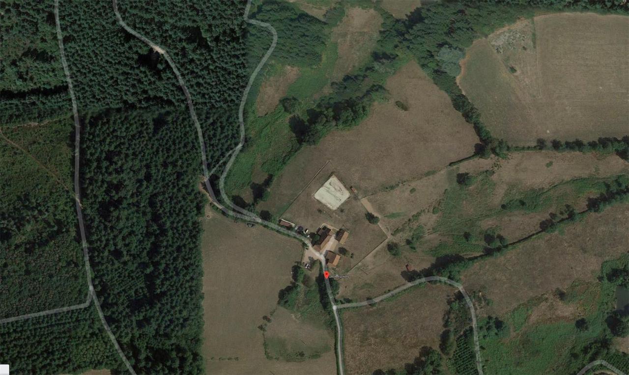 Les Perruchons Ancienne Grange Renovee Avec Soin Villa Ozolles Exterior foto