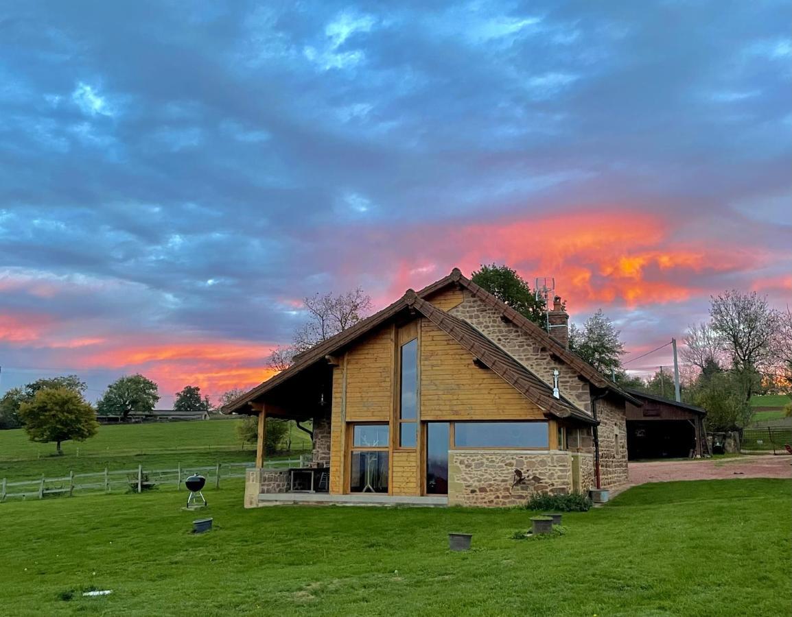 Les Perruchons Ancienne Grange Renovee Avec Soin Villa Ozolles Exterior foto